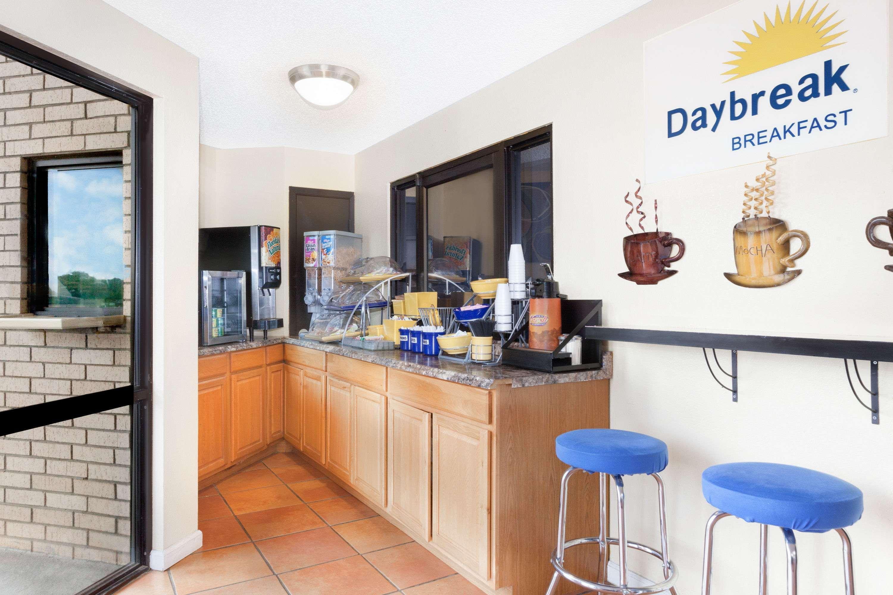 Days Inn By Wyndham Arcadia ภายนอก รูปภาพ